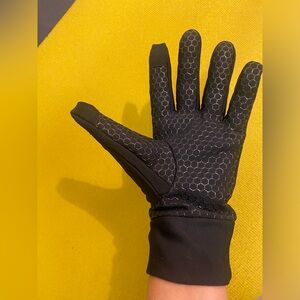 Brand new Ladies Gloves by MATT you can text with